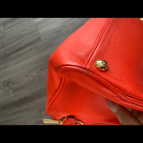 SOLD! Michael Kors Handbag - Picture 6 of 14